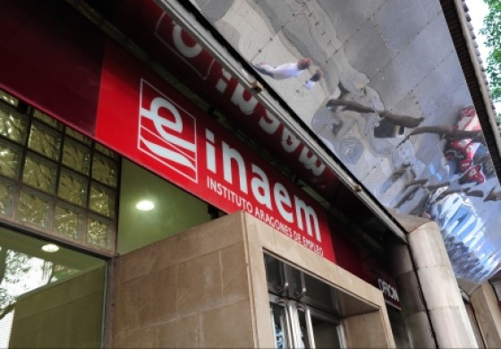 El paro registrado en noviembre baja en Aragón un 0,76%
