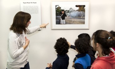 Una decena de niños de Huesca participan en el taller para familias que pone fin a la exposición 'Iter-itineris'