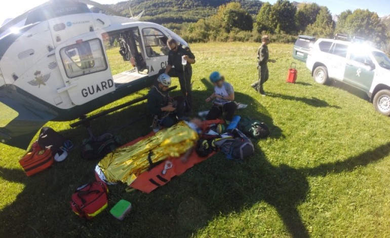 Durante 2015, el Servicio de Montaña de la Guardia Civil, ha rescatado a más de 1.500 personas, 405 de ellas en Aragón