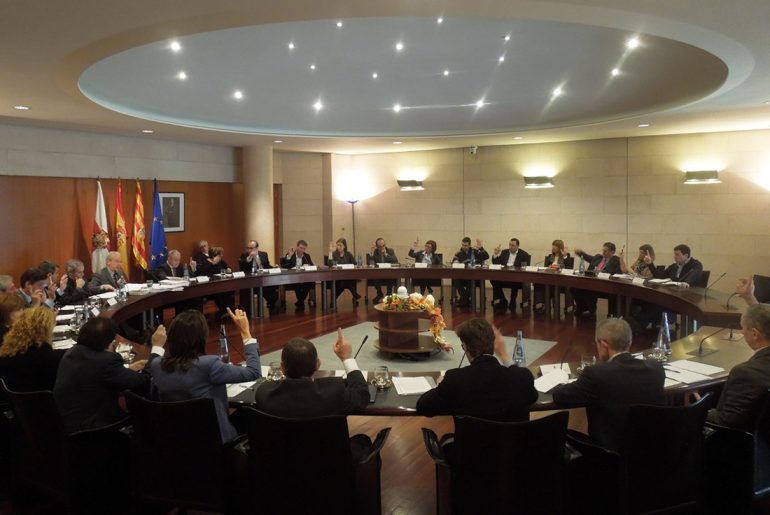 La Diputación de Huesca se une para reclamar al Ministerio que los beneficios hidroeléctricos no se vayan lejos del Pirineo aragonés