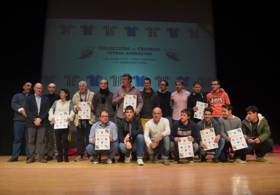 Un álbum de fotos recoge el presente y futuro del fútbol de Barbastro
