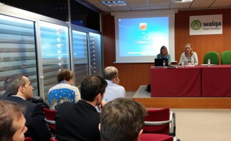 La consejera de Economía anuncia en Huesca la puesta en marcha de un plan de formación profesional dual en materia de nuevas tecnologías