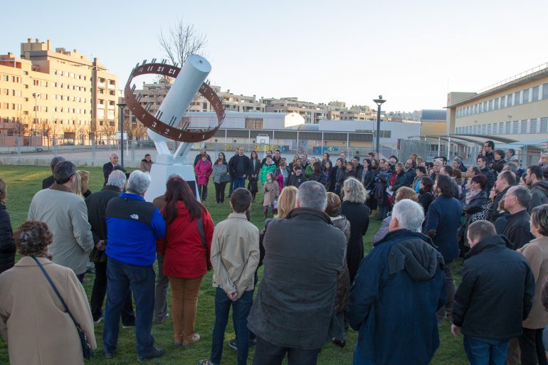 Huesca ya cuenta con el primer reloj de Sol ‘cromosómico’ del Mundo como agradecimiento a los 25 años de apoyo a la Asociación Down