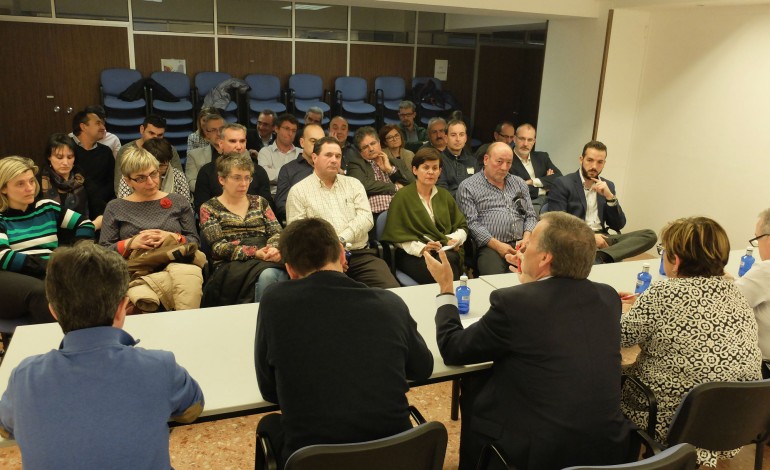 Los socialistas oscenses denuncian que para el PP y Podemos solo existen las ciudades y que están dispuestos a sacrificar al medio rural por sus intereses