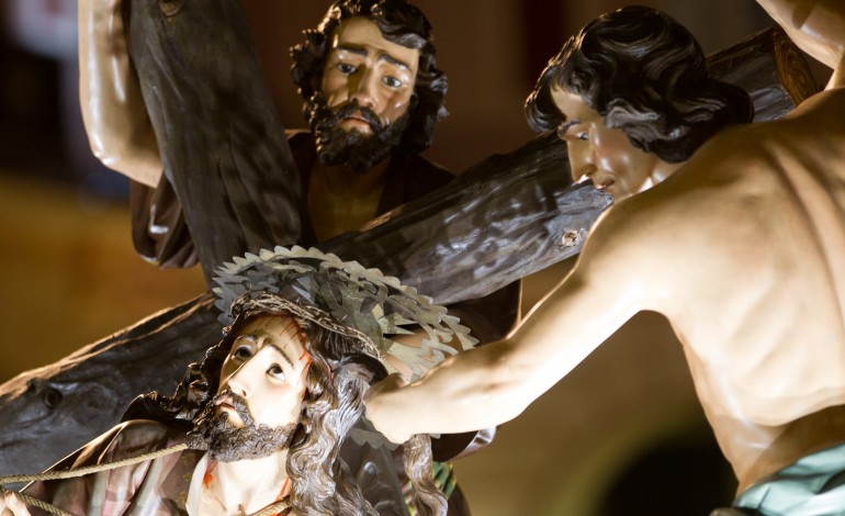 Procesión del Santo Entierro: devoción y tradición oscense en el Viernes Santo