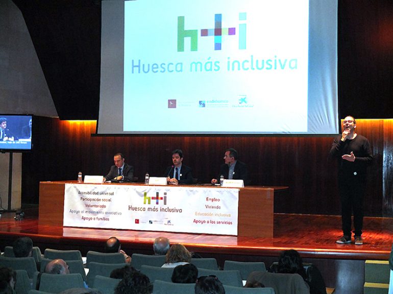 El Ayuntamiento de Huesca, Obra Social «la Caixa» y CADIS Huesca presentan el proyecto Huesca más inclusiva