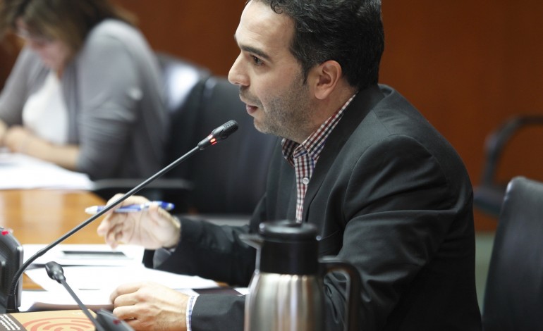 El PAR exige a la DGA apoyo al pequeño comercio y que mantenga el equilibrio ante las grandes superficies