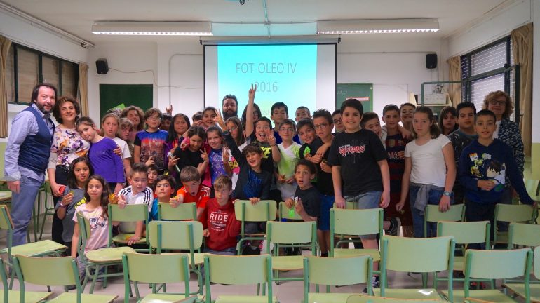 Aceite de oliva y periodismo digital unidos en el Colegio Alto Aragón de Barbastro por Fot-Oleo