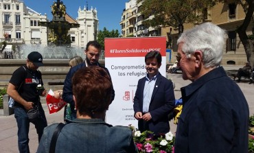 Las #FloresSolidariasPSOE llegan a Huesca