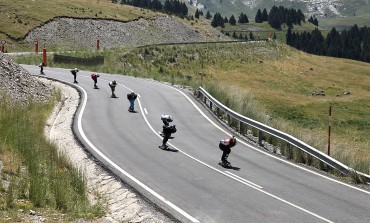 Setenta pilotos patinarán este fin de semana por la antigua carretera de Nueno