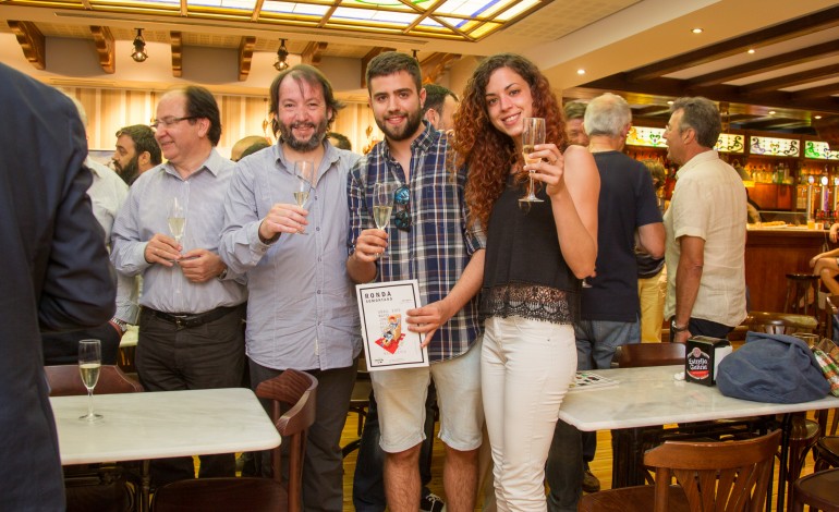 Multitudinaria acogida en Barbastro al Anuario de Ronda Somontano abril 2015 – marzo 2016