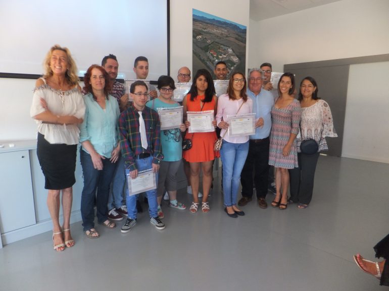 Atades Huesca entrega los diplomas de la Escuela Taller Higía
