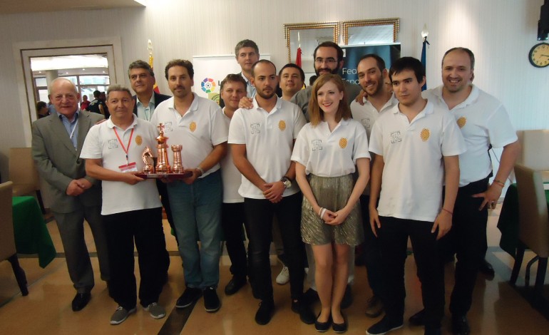 El Jaime Casas de Monzón logra con su tercera posición en el Campeonato de España de Liga de Honor la permanencia en la elite del ajedrez nacional