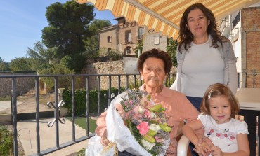 María Raso Ricol alcanza la centena en su Fonz natal