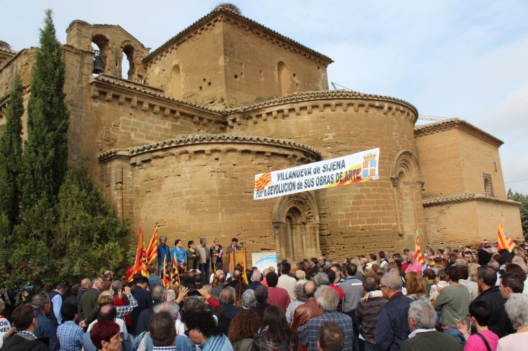 Los Monegros unen sus voces para defender el regreso de los bienes al Monasterio de Sijena