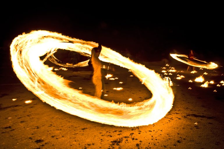 FALLAS DEL PIRINEO, FUEGO, TIERRA ,COMUNIDAD