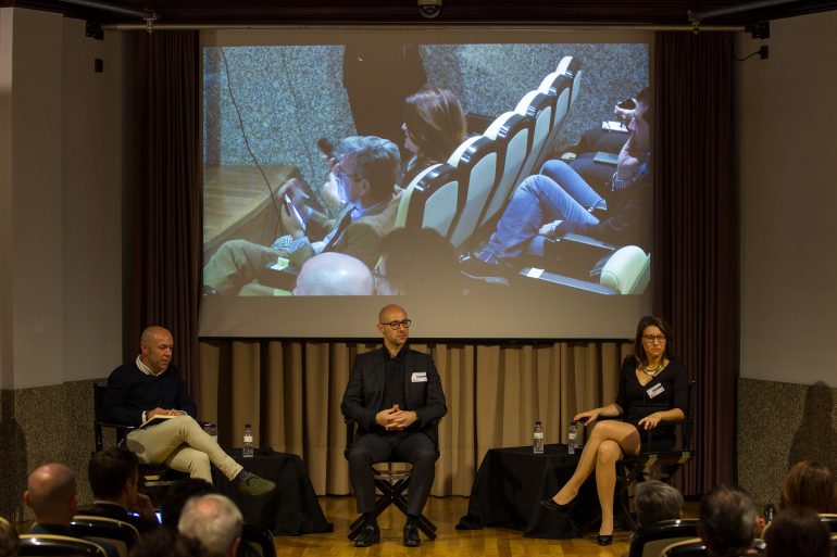 Barbastro se convierte en el foro de debate sobre la evolución del libro electrónico