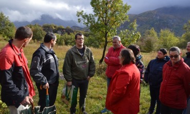 Atades Huesca y el Hotel Privilegio elaboran un pacharán solidario