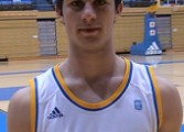 Matthew Carlino causa baja en el Peñas Magia Huesca