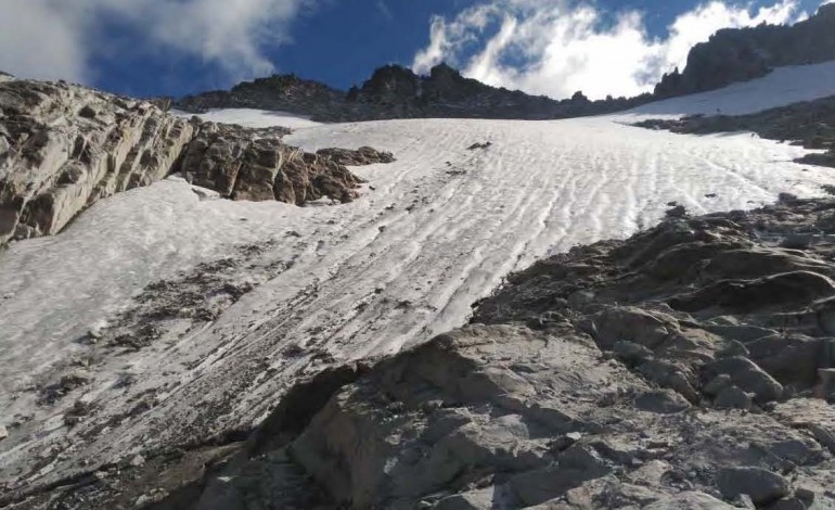 El glaciar de La Maladeta pierde el pasado año casi un metro de hielo