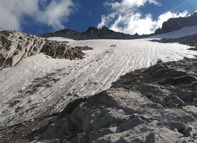 El glaciar de La Maladeta pierde el pasado año casi un metro de hielo