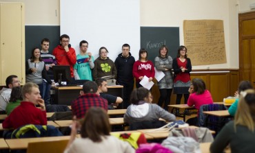 Poetas de Down Huesca presentan el poemario 'Poesías de amor y amistad'