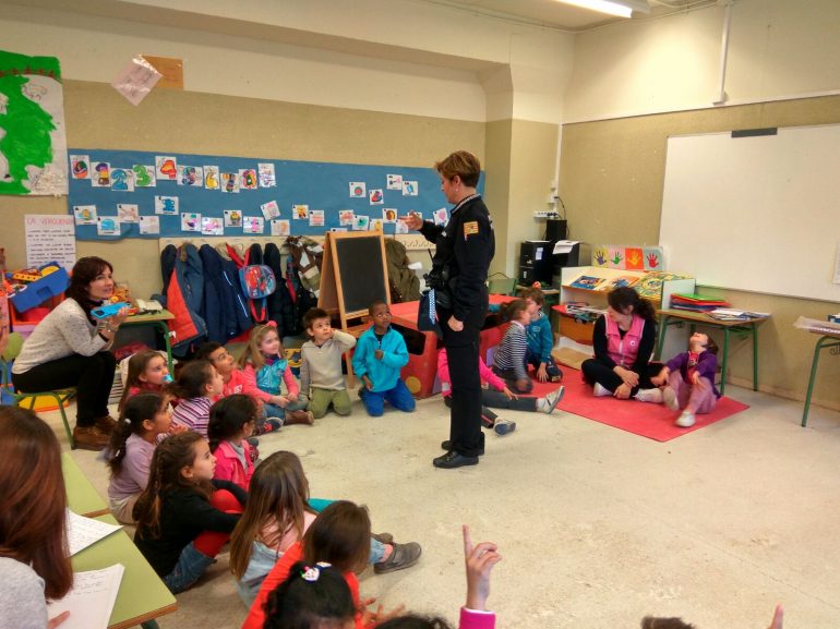 Actividades de la Policía Local con alumnado del colegio Pío XII