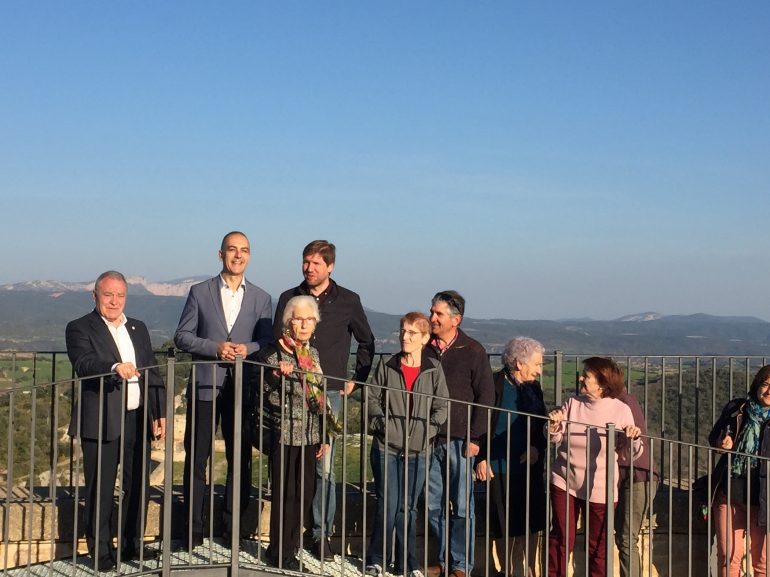 Benabarre arranca una nueva temporada turística con la reapertura del mirador de la torre del castillo