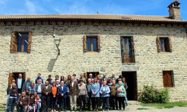 El pueblo de Barbenuta y su antigua escuela cobran vida con el nuevo centro cultural que ya preside rehabilitado la plaza