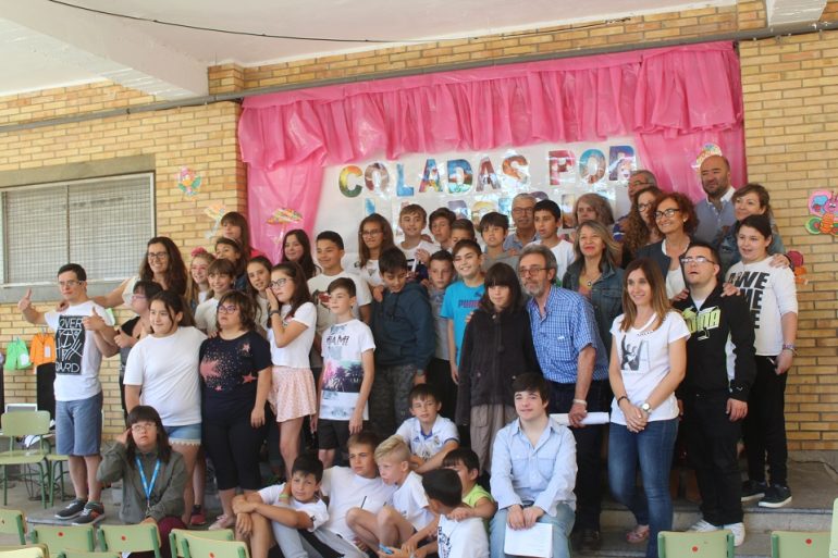 El I Recital de poesía “Unidos creamos” del colegio de Grañén y la Asociación Down de Huesca, ejemplo de proyecto innovador e integrador en la escuela