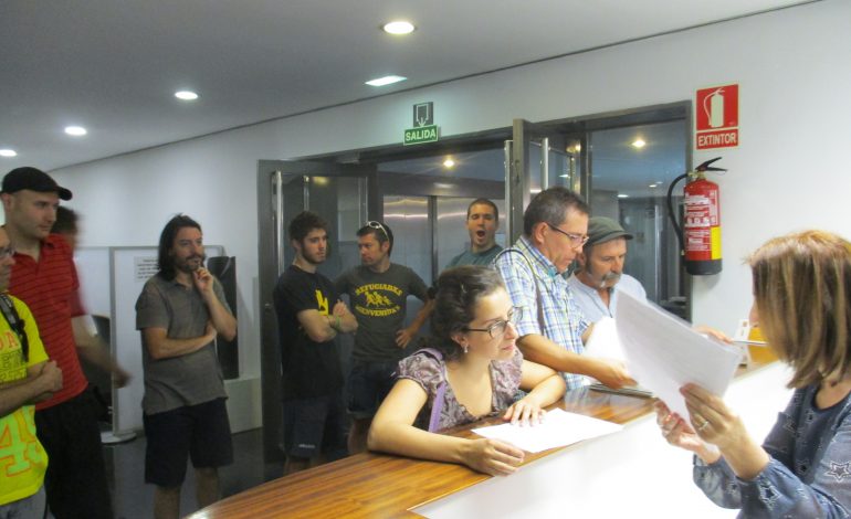 Mil firmas recogidas para paralizar la privatización del Aula de Naturaleza