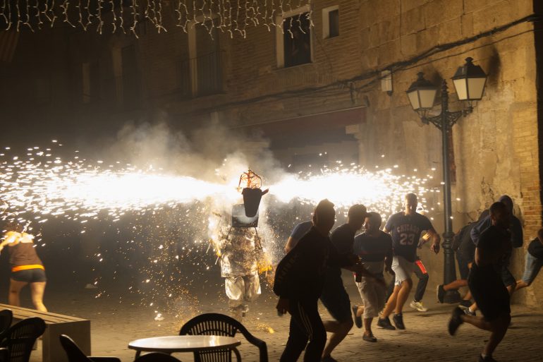 Fonz inicia el viernes sus fiestas mayores con toros de fuego, grupos de versiones y jotas