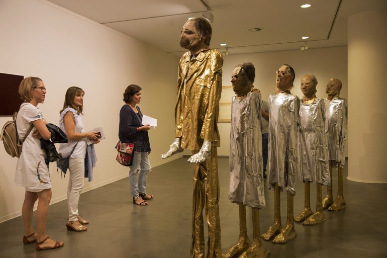 La sala de exposiciones abre la primera gran exposición donde comparten espacio el arte, la medicina y la psiquiatría