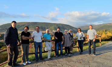 El diputado provincial de Cambiar, Luis Arduña, se reúne con la asociación Jaca Sin Perder el Norte