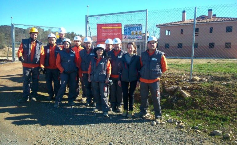 La finalización del albergue escuela La Sabina de Fonz, más cerca tras la clausura del II Taller de Empleo