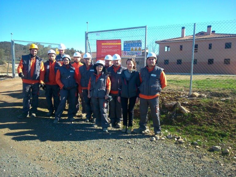 La finalización del albergue escuela La Sabina de Fonz, más cerca tras la clausura del II Taller de Empleo