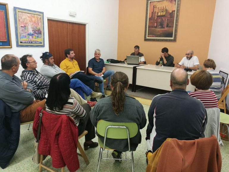 Podemos Huesca debate sobre las consecuencias por la ​ ​crisis ​ ​entre ​ ​los ​ ​gobiernos ​ ​de ​ ​España ​ ​y ​ ​Catalunya