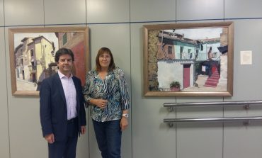 El alcalde de Huesca visita la exposición "Mi ciudad en la memoria"