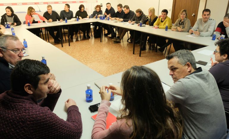 Los socialistas impulsarán su presencia en todo el territorio para respaldar la labor de los alcaldes y concejales socialistas