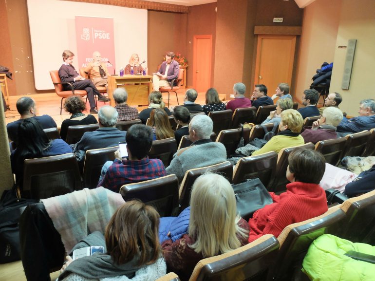 Los socialistas muestran su compromiso con el sistema público de pensiones en un acto del  PSOE Huesca