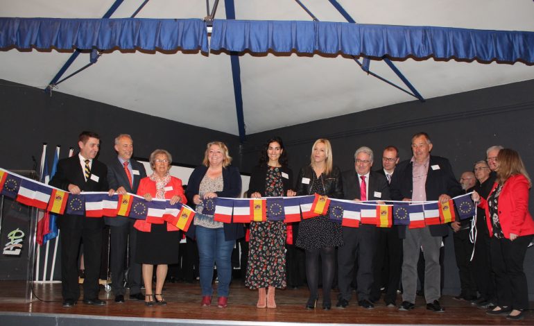 Más de cien personas participaron en el lanzamiento del proyecto Interreg SE CANTO en Pechbonnieu (Francia)