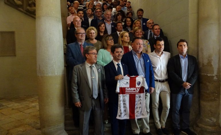 El alcalde anuncia que la SD Huesca lanzará el cohete de San Lorenzo por acuerdo unánime