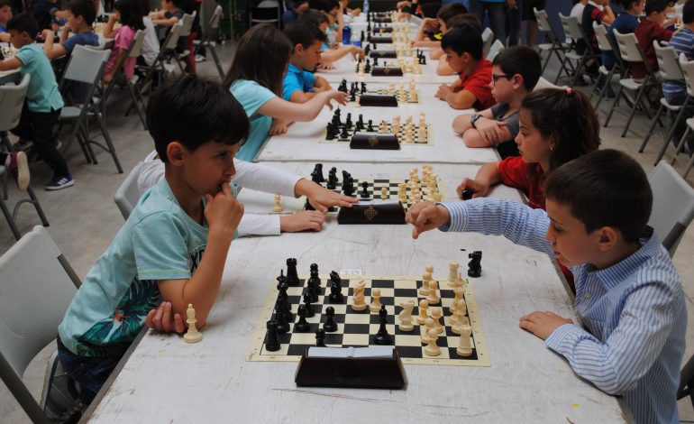 El XIV torneo de Ajedrez Escolar Villa de Binéfar reunió jugadores de Zaragoza, Huesca y Lleida