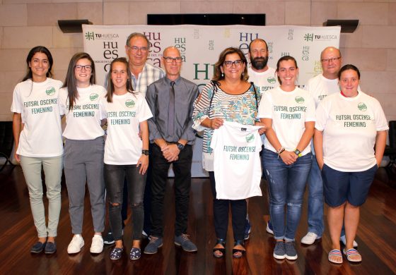 El equipo de fútbol sala femenino de Sariñena inicia una renovada etapa en la ciudad de Huesca