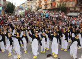 El desfile de carrozas despide las fiestas mayores en Tamarite de Litera