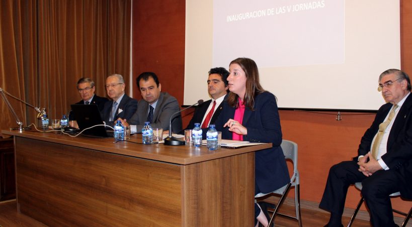 Expertos en heráldica se reúnen en el Instituto de Estudios Altoaragoneses para debatir sobre los vínculos entre simbología y territorio