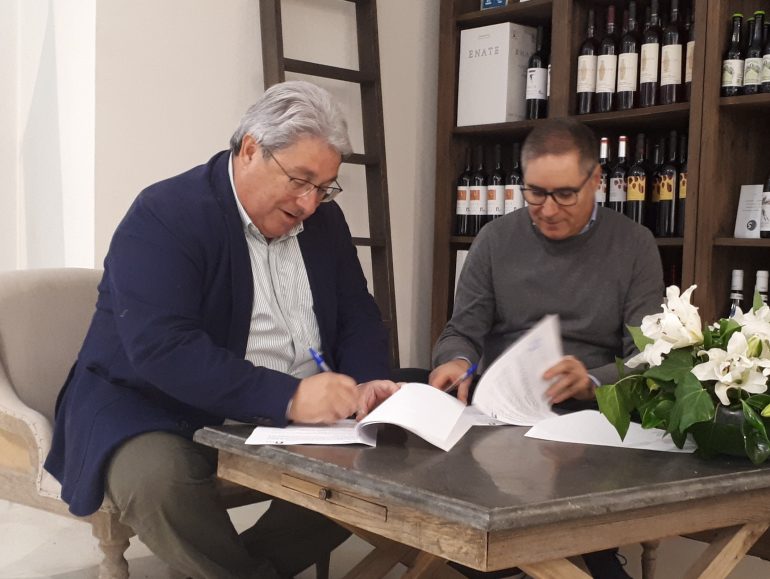 Atades Huesca y la Asociación Provincial de Hostelería firman un convenio de colaboración