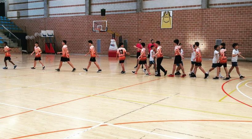 El equipo montisonense de balonmano 'Gimnasio CDM Monzón' se enfrentó al Corazonistas