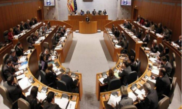Debate en el parlamento aragonés sobre la relación entre juegos de azar y ludopatía