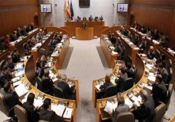 Debate en el parlamento aragonés sobre la relación entre juegos de azar y ludopatía